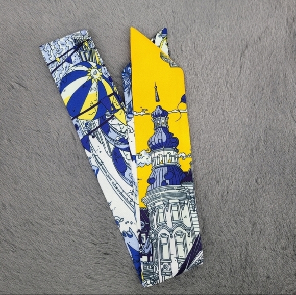 New Tower Print Silk Skinny Scarf Twilly - Picture 3 of 6